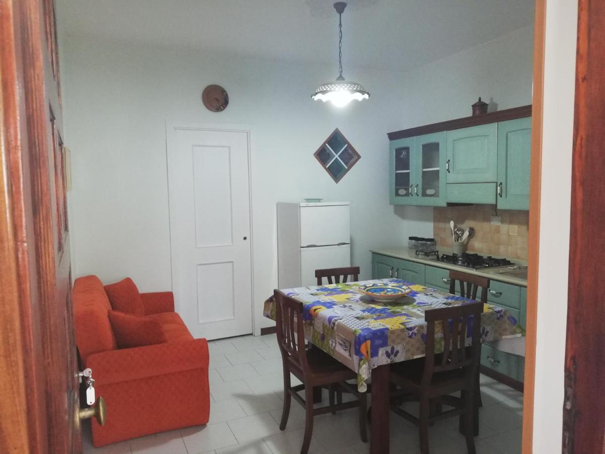 Casa Vacanza Nina Milazzo Bagian luar foto
