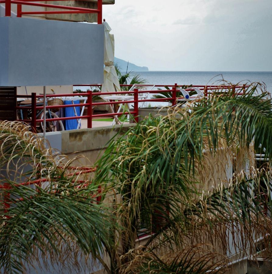 Casa Vacanza Nina Milazzo Bagian luar foto